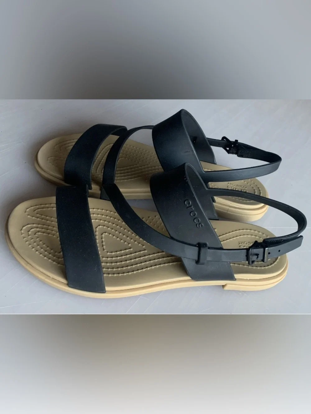 CROCS very good